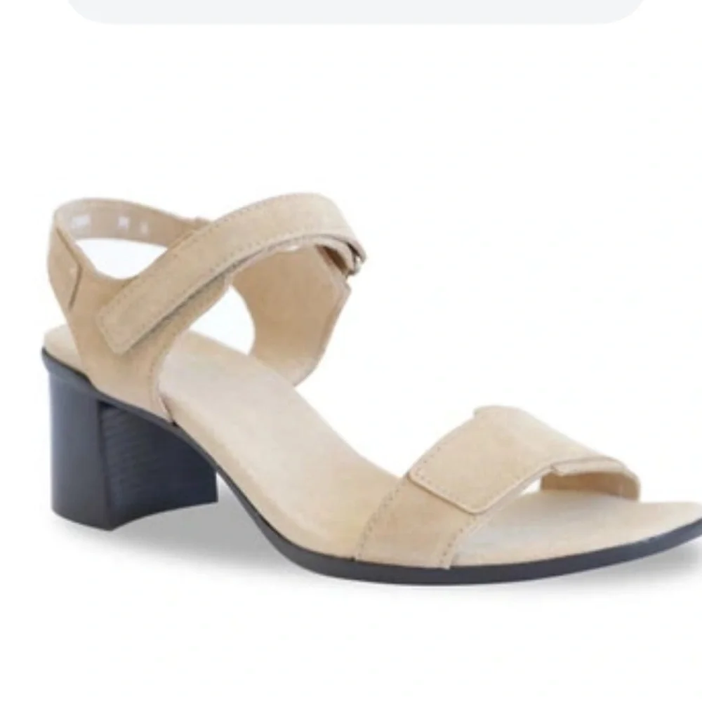 Munro NEW Denise II Block Heel Sandal -size 8 N